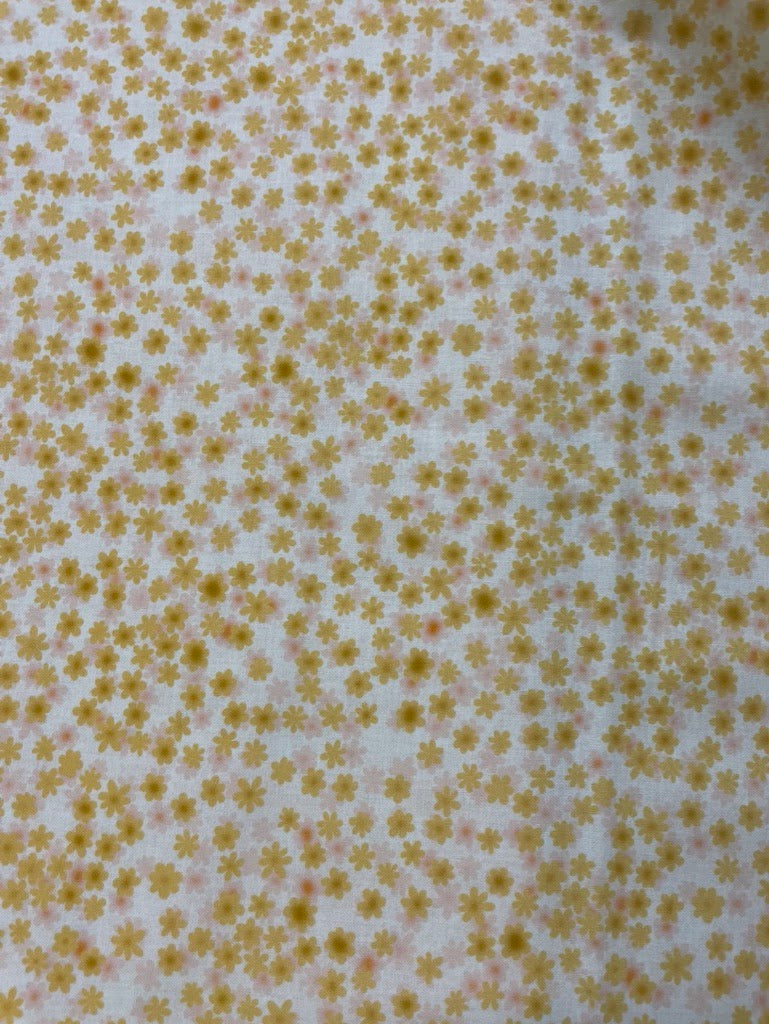 Pink Yellow White Ditsy Daisy Floral Quilt Cotton Poplin Woven "Golden Spring"