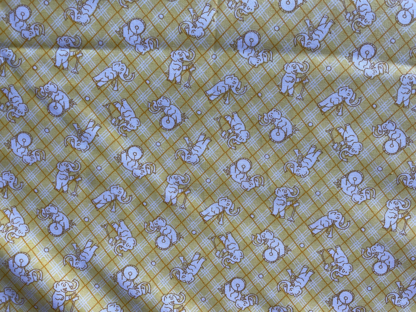 Yellow Elephant Band Print Quilt Cotton Poplin “Loud Trunks”