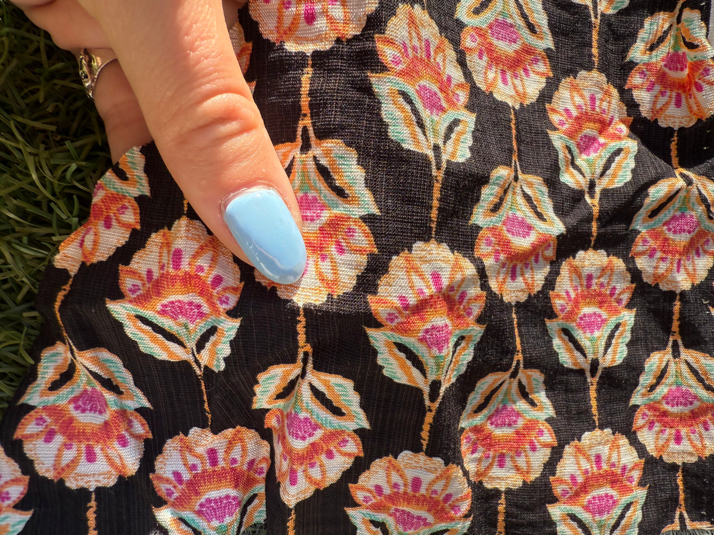 Black Green Pink Yellow Orange Floral Rayon Fille "Lotus Center"