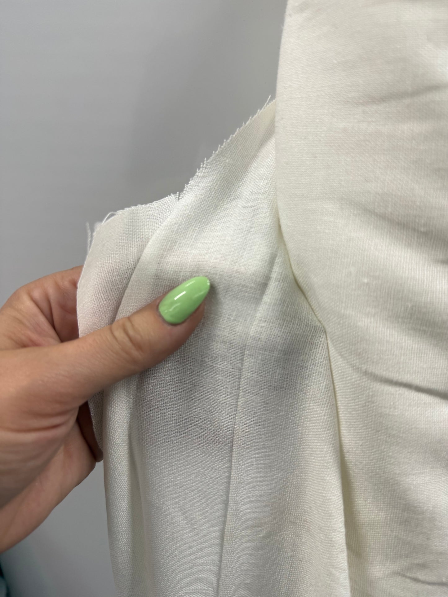 Natural White Linen  11 Yards