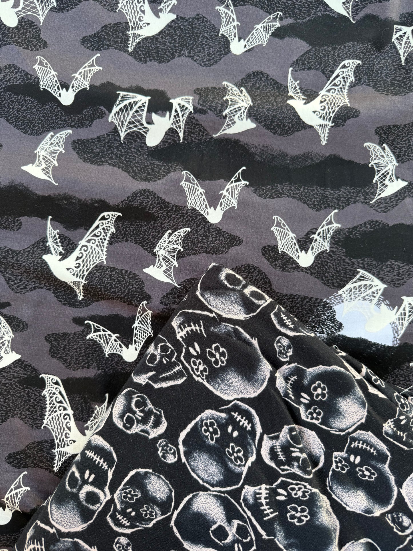 🎃 One Pound Mystery Fabric – Halloween Edition 🕸️