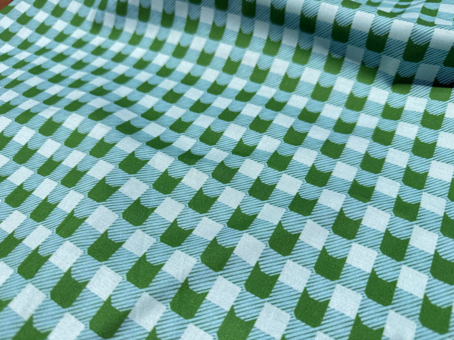 Green Cat Gingham  Print Quilt Cotton "Green Gato"