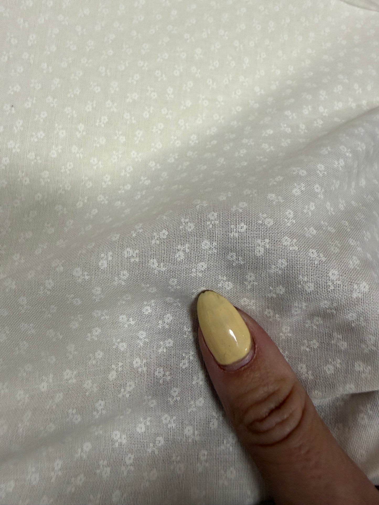 White White Ditsy Calico Floral Print Quilt Cotton "Alma”