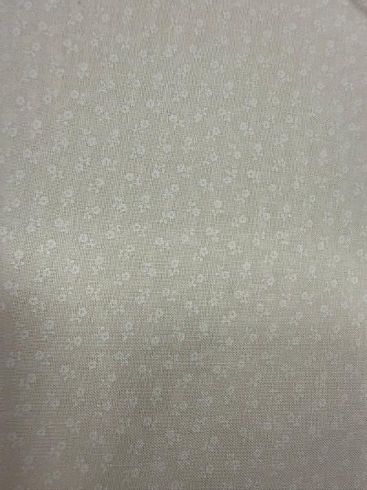 White White Ditsy Calico Floral Print Quilt Cotton "Alma”