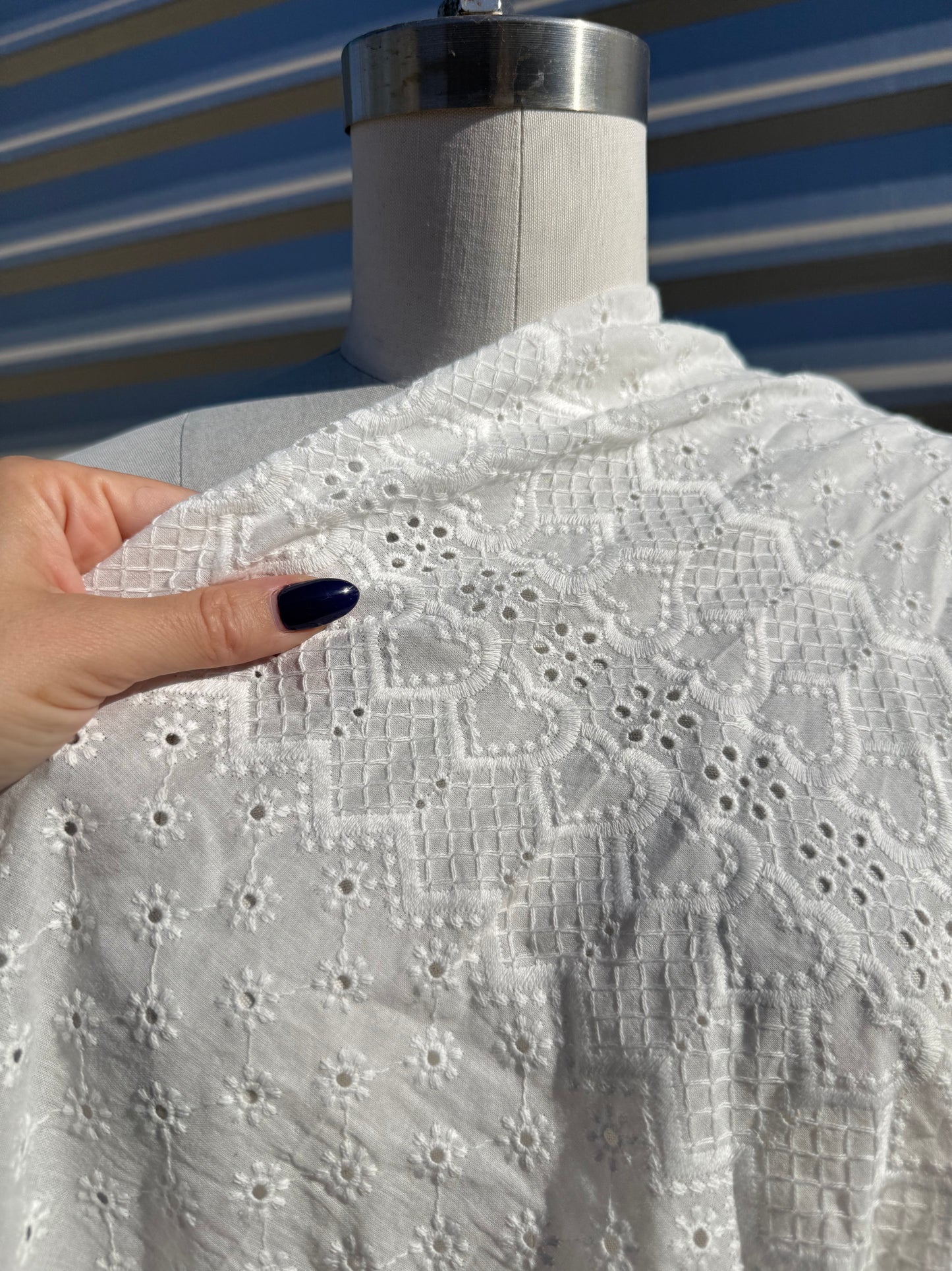 White Heart Eyelet Cotton Woven “Lovely Eyes”