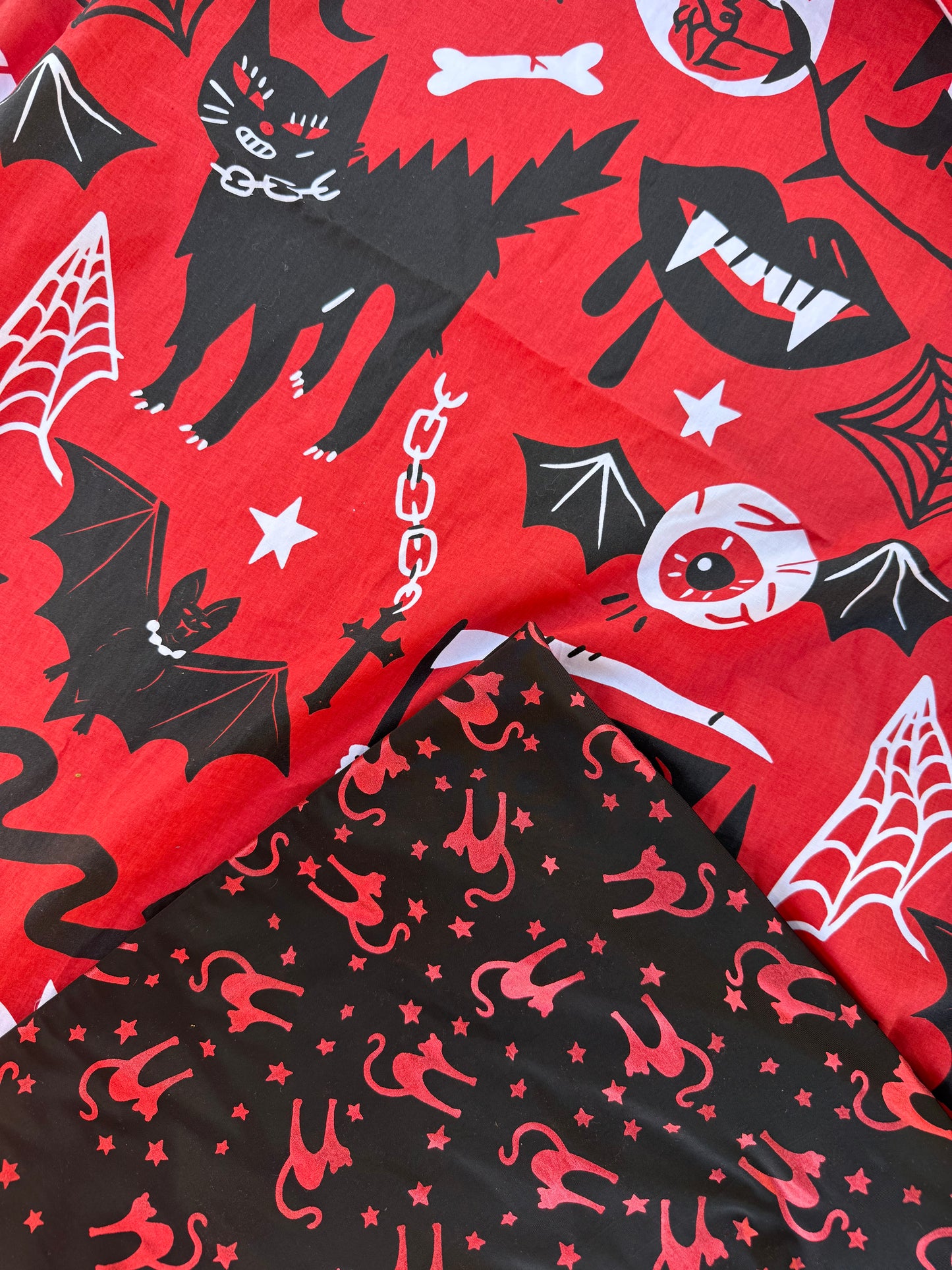 🎃 One Pound Mystery Fabric – Halloween Edition 🕸️