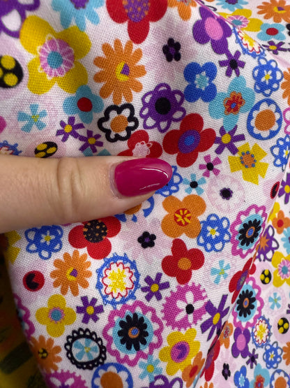 Pink Black White Blue Orange Red Purple Yellow Floral "Doddle Bug Daises"