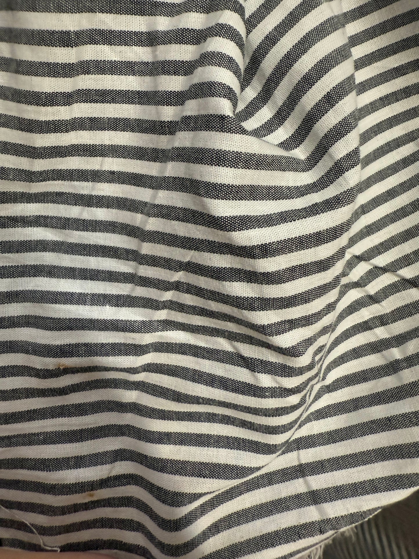 White Black Thin Stripe Cotton Spandex Poplin Shirting "East Side"