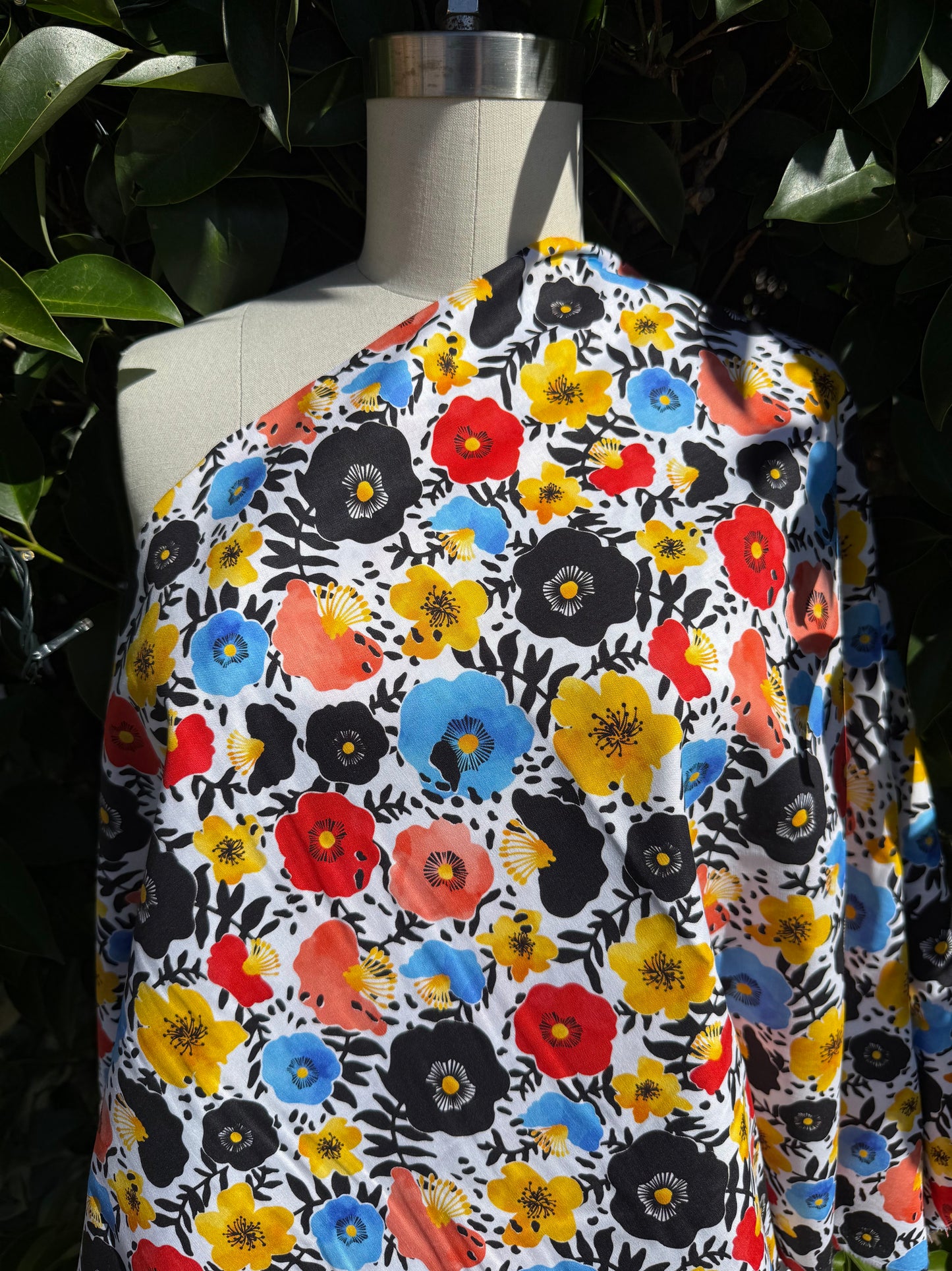 Black Blue Yellow Red White Pink Floral Quilt Cotton Poplin Woven "Poppy Blooms"