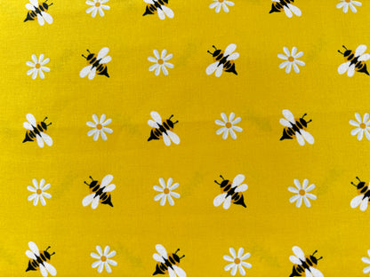 Yellow Bee Print Quilt Cotton "Sweet Honey"