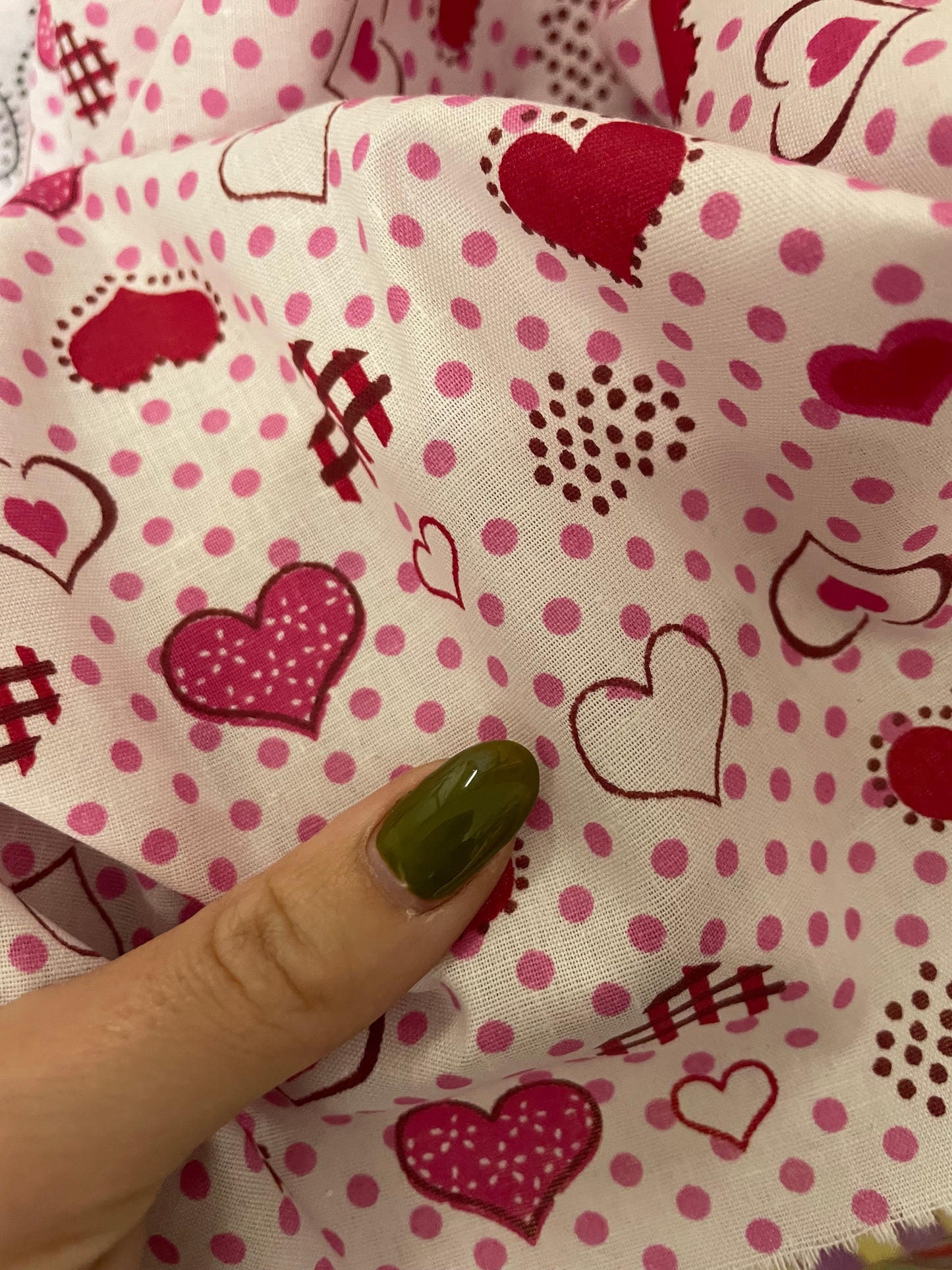 Pink White Retro Heart Vintage Cotton Lightweight Poplin "Heartbreaker"