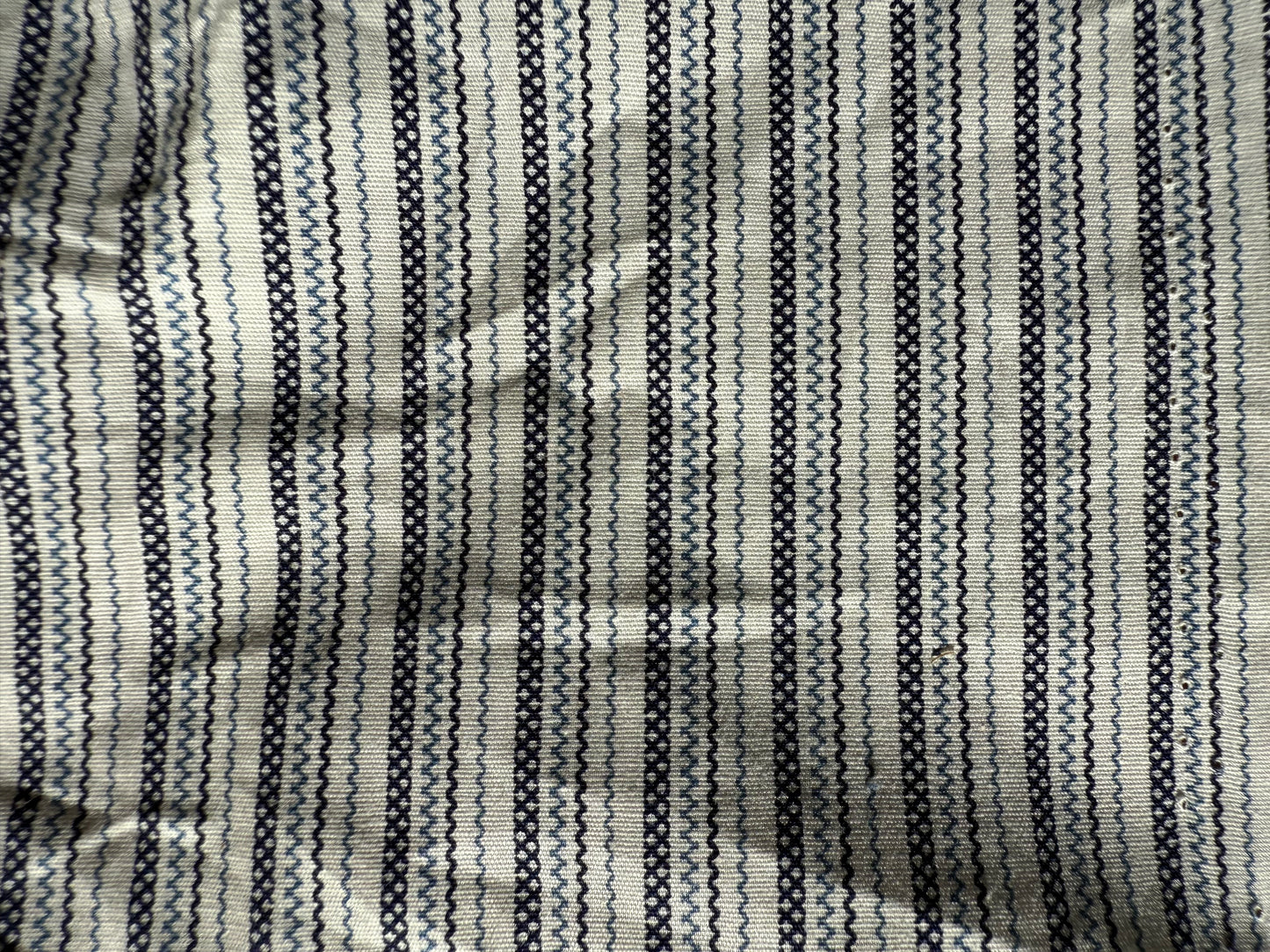 White Navy Stripe Cotton Spandex Poplin Shirting Woven "Joanna"