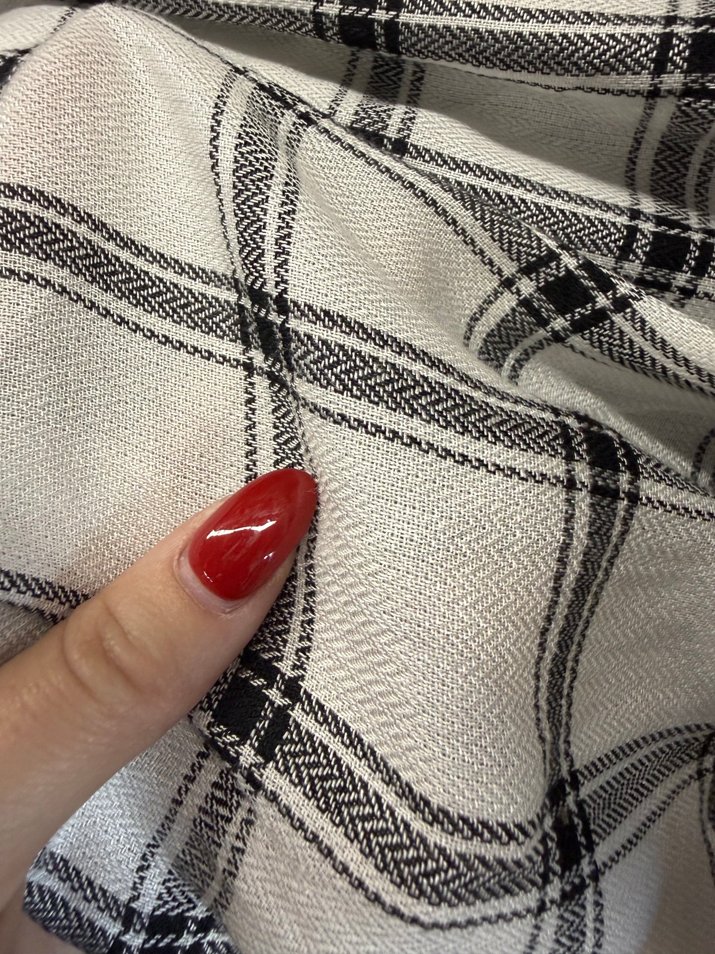 White Black Plaid Rayon Challis Woven "Classic Taylor"