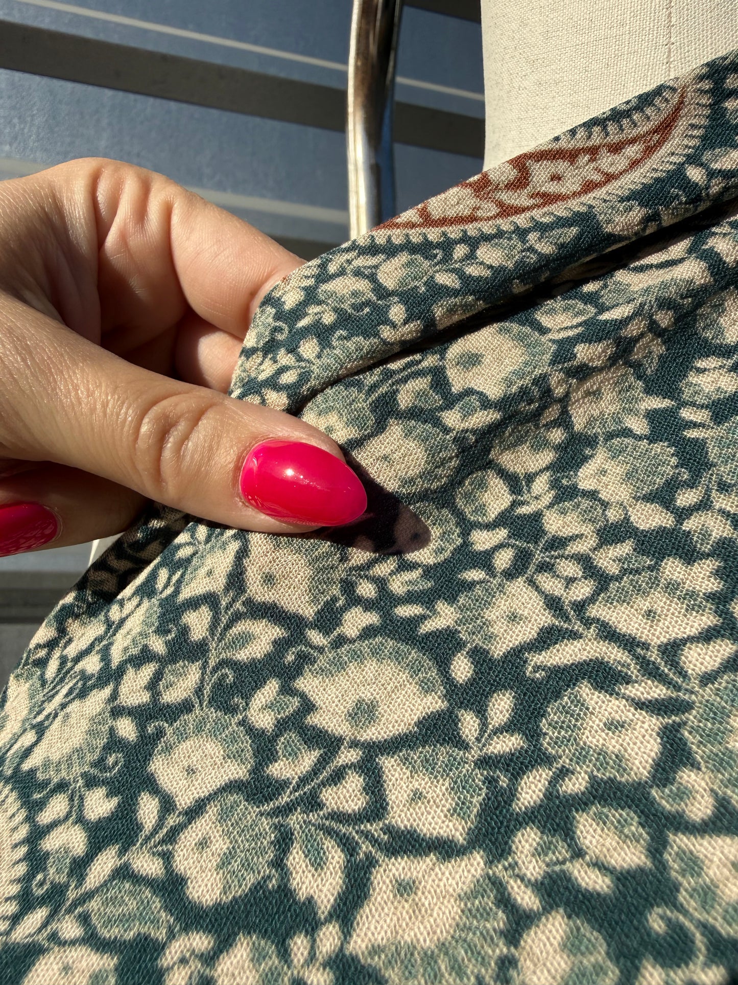 Green Cream Paisley Print Rayon Crepe Woven "Montana Martha"