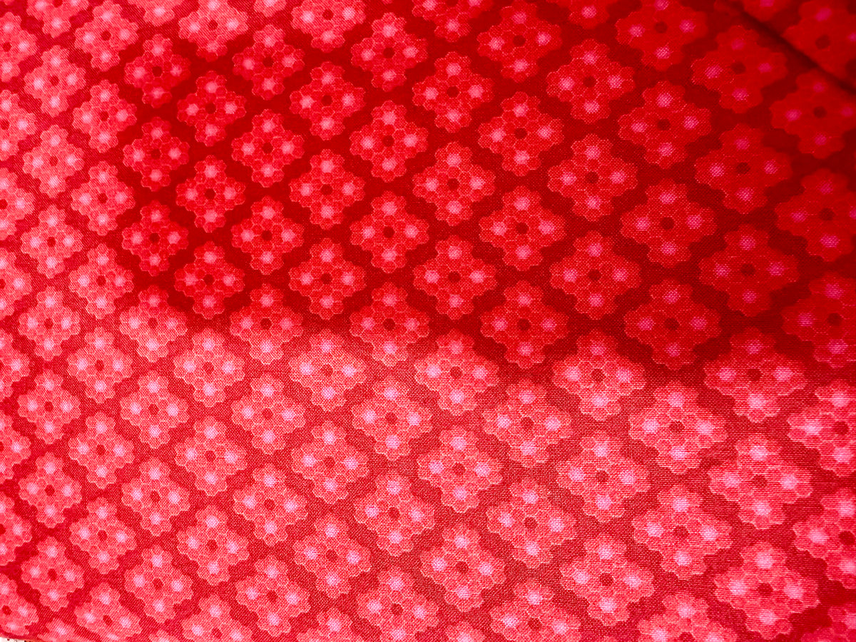 Red Retro Daisy Floral Quilt Cotton "Besties”